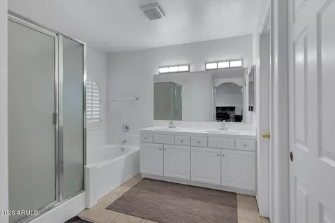 Bath - 38 N Marble St, Gilbert, AZ 85234 photo 4 of 4