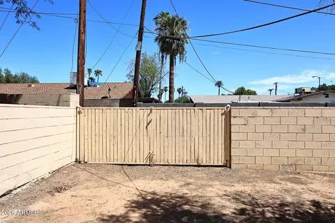 Exterior - 6151 N 9th Ave, Phoenix, AZ 85013 photo 7 of 8