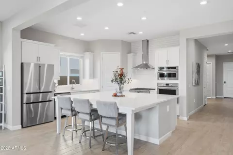 Kitchen - 6035 E Quail Ave, Phoenix, AZ 85054 photo 1 of 4