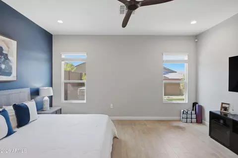 Bedroom - 6035 E Quail Ave, Phoenix, AZ 85054 photo 3 of 5