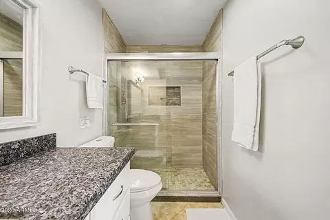 Bath - 2068 E Cairo Dr, Tempe, AZ 85282 photo 2 of 4