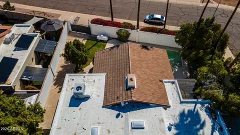 View/Area - 2068 E Cairo Dr, Tempe, AZ 85282 photo 11 of 12