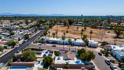 View/Area - 2068 E Cairo Dr, Tempe, AZ 85282 photo 10 of 12