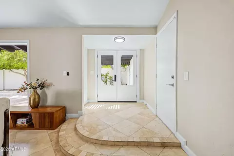 Entry Way - 2068 E Cairo Dr, Tempe, AZ 85282 photo 1 of 2