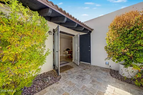 Exterior - 2068 E Cairo Dr, Tempe, AZ 85282 photo 5 of 11