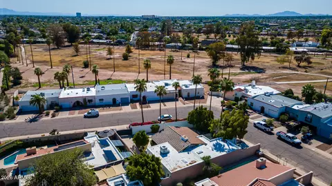 View/Area - 2068 E Cairo Dr, Tempe, AZ 85282 photo 9 of 12