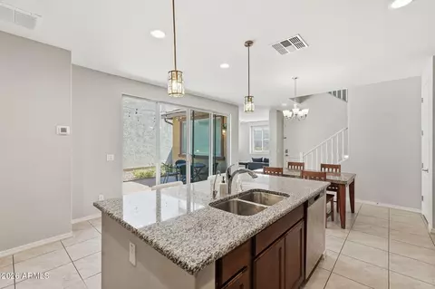 Kitchen - 4350 E Jesse St, Gilbert, AZ 85295 photo 4 of 5