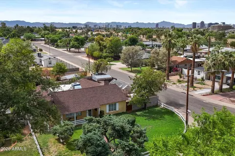 View/Area - 1833 E Roma Ave, Phoenix, AZ 85016 photo 3 of 5