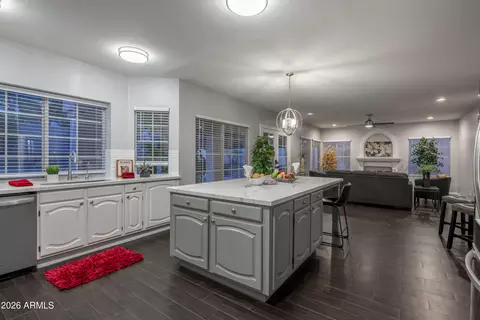 Kitchen - 1832 E Windmere Dr, Phoenix, AZ 85048 photo 4 of 5