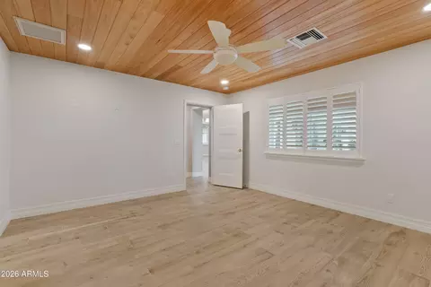 Bedroom - 4010 E Coolidge St, Phoenix, AZ 85018 photo 2 of 4