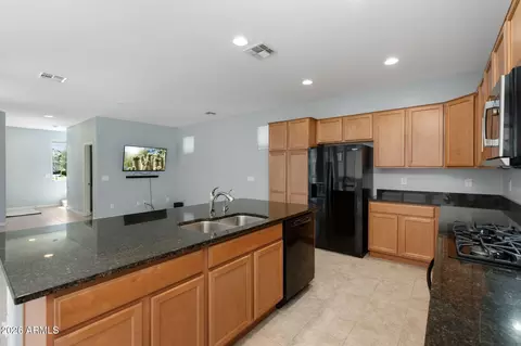 Kitchen - 3801 E Robert St, Gilbert, AZ 85295 photo 3 of 4