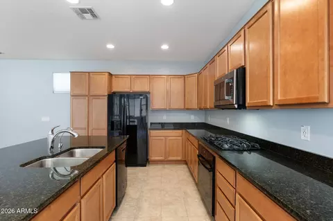 Kitchen - 3801 E Robert St, Gilbert, AZ 85295 photo 4 of 4