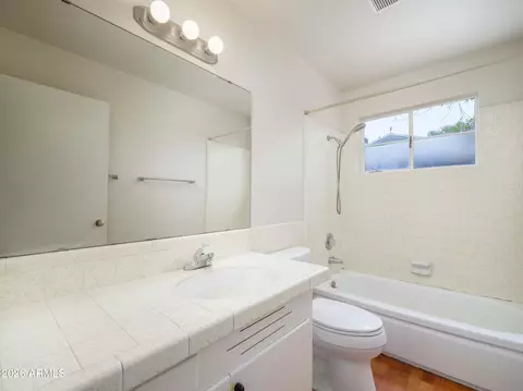 Bath - 1203 W Orange Dr, Phoenix, AZ 85013 photo 2 of 2