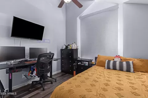 Bedroom - 4112 E Tanglewood Dr, Phoenix, AZ 85048 photo 5 of 6