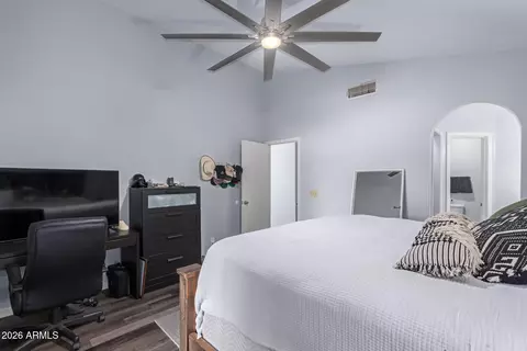 Bedroom - 4112 E Tanglewood Dr, Phoenix, AZ 85048 photo 3 of 6
