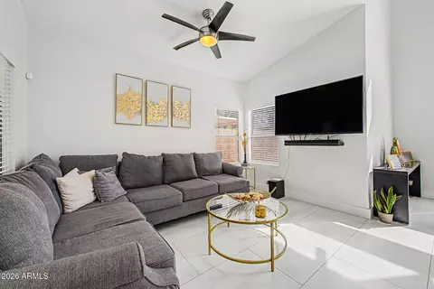 Living - 16633 S 28th Pl, Phoenix, AZ 85048 photo 2 of 2