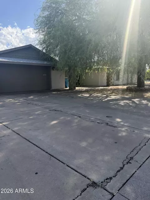 6269 W College Dr, Phoenix, AZ 85033