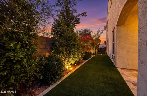 Exterior - 3409 E Cashman Dr, Phoenix, AZ 85050 photo 6 of 9