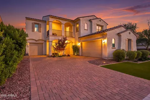 Exterior - 3409 E Cashman Dr, Phoenix, AZ 85050 photo 8 of 9