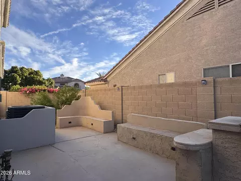 Exterior - 320 W Leah Ave, Gilbert, AZ 85233 photo 9 of 10