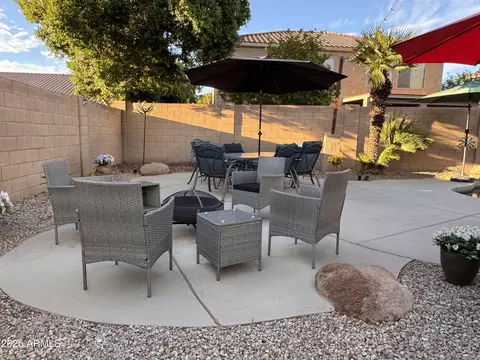Exterior - 320 W Leah Ave, Gilbert, AZ 85233 photo 7 of 10