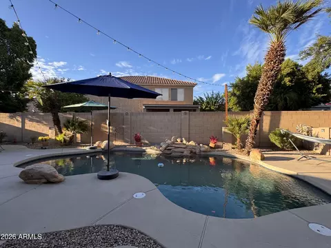 Exterior - 320 W Leah Ave, Gilbert, AZ 85233 photo 3 of 10