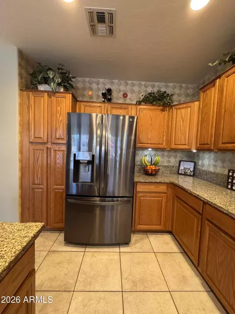 Kitchen - 320 W Leah Ave, Gilbert, AZ 85233 photo 4 of 4