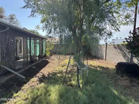 Exterior - 3516 E Amelia Ave, Phoenix, AZ 85018 photo 6 of 8