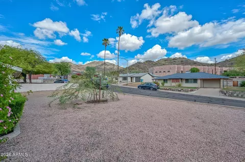 Exterior - 9822 N 4th Ave, Phoenix, AZ 85021 photo 4 of 5