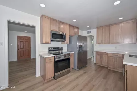 Kitchen - 9822 N 4th Ave, Phoenix, AZ 85021 photo 1 of 1