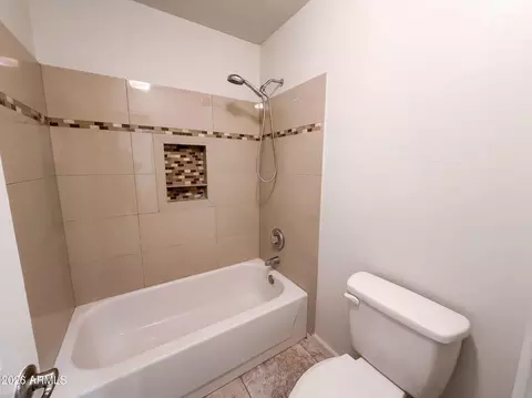 Bath - 3906 E Amberwood Dr, Phoenix, AZ 85048 photo 4 of 4