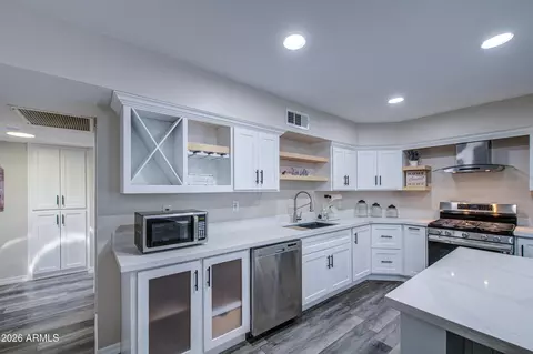 Kitchen - 301 N 87th St, Mesa, AZ 85207 photo 2 of 10