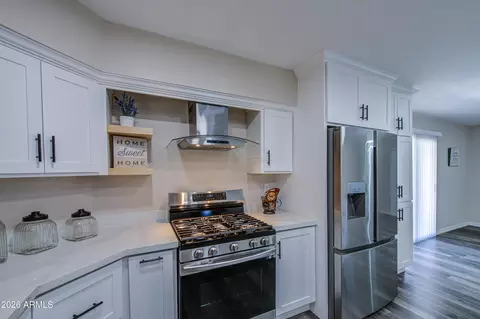 Kitchen - 301 N 87th St, Mesa, AZ 85207 photo 5 of 10
