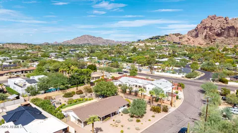 View/Area - 4340 E Vermont Ave, Phoenix, AZ 85018 photo 9 of 15