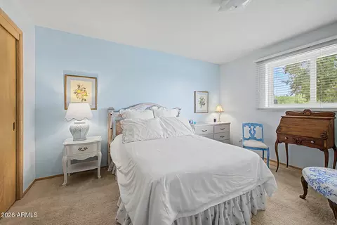 Bedroom - 4340 E Vermont Ave, Phoenix, AZ 85018 photo 4 of 5