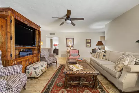 Living - 4340 E Vermont Ave, Phoenix, AZ 85018 photo 4 of 9