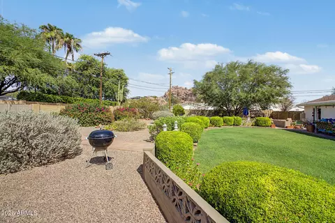 Exterior - 4340 E Vermont Ave, Phoenix, AZ 85018 photo 5 of 12