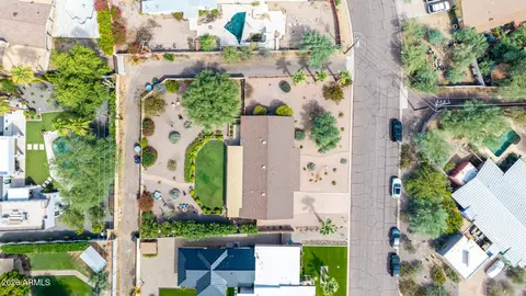 View/Area - 4340 E Vermont Ave, Phoenix, AZ 85018 photo 5 of 15
