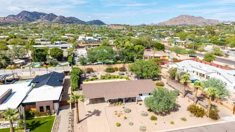 View/Area - 4340 E Vermont Ave, Phoenix, AZ 85018 photo 11 of 15