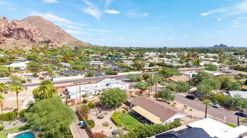 View/Area - 4340 E Vermont Ave, Phoenix, AZ 85018 photo 13 of 15