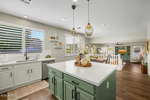 Kitchen - 10215 E Lakeview Ave, Mesa, AZ 85209 photo 3 of 8