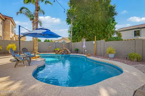 Exterior - 10215 E Lakeview Ave, Mesa, AZ 85209 photo 6 of 8
