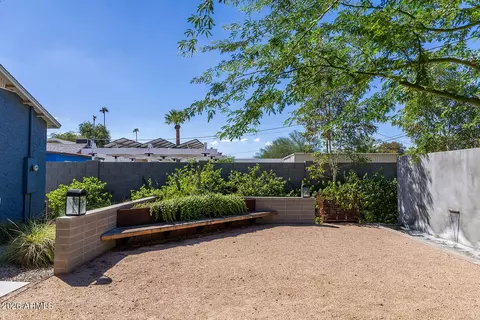 Exterior - 1244 E Palm Ln, Phoenix, AZ 85006 photo 3 of 9
