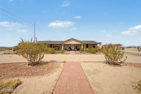 35430 W Steinway Dr, Arlington, AZ 85322