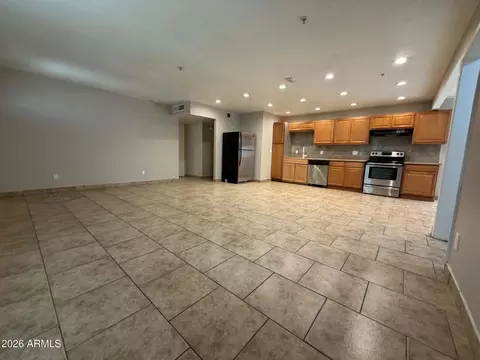 Living - 6301 W Earll Dr, Phoenix, AZ 85033 photo 1 of 2