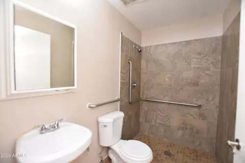 Bath - 6301 W Earll Dr, Phoenix, AZ 85033 photo 5 of 6