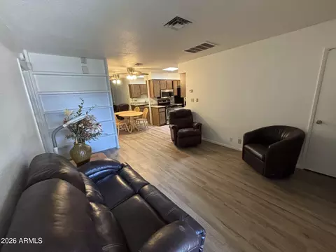 8131 N 107th Ave #91, Peoria, AZ 85345