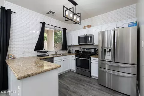 Kitchen - 4139 E Windsor Dr, Gilbert, AZ 85296 photo 1 of 4