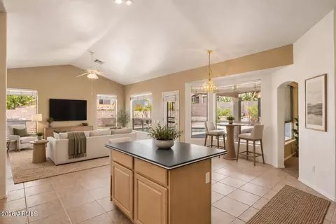 Kitchen - 1726 E Ross Ave, Phoenix, AZ 85024 photo 2 of 4