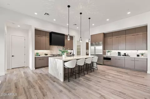 Kitchen - 1644 E Creek Canyon Rd, Phoenix, AZ 85086 photo 3 of 6